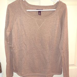 GAP sweater